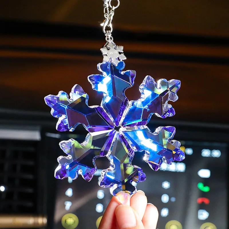 Crystal Snowflake Car Pendant Hanging Ornaments Auto Interior Rearview Mirror Decor Dangle Adornment Accessories Christmas Gifts
