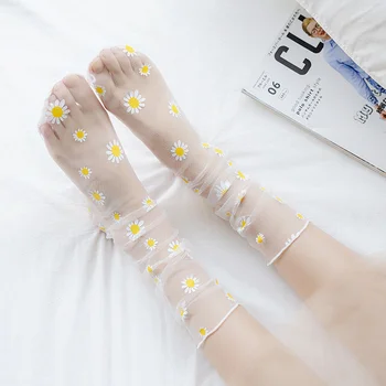 

Dreamlikelin Sweet Mesh Yarn Loose Socks Female Small Daisy Flower Crystal Socks Transparent Short Fairy Socks