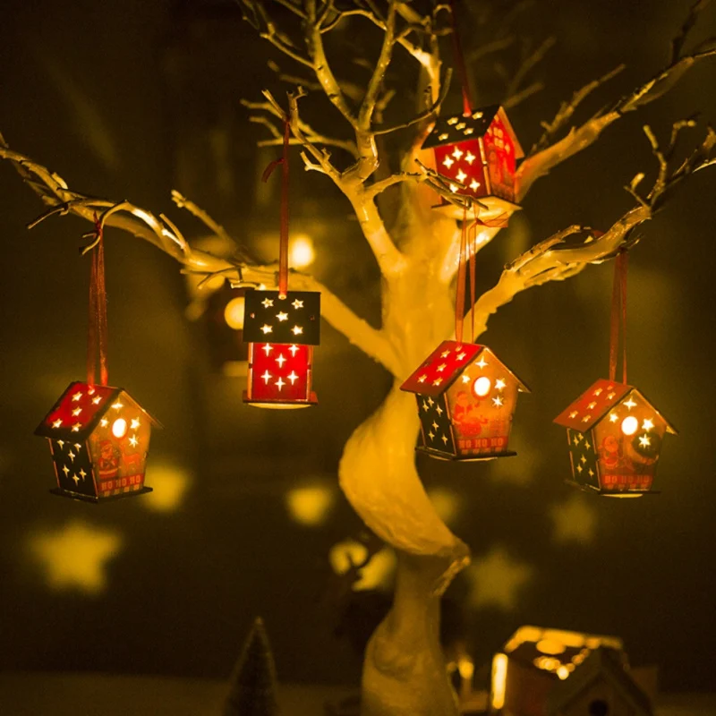 

Color Painted Small Wooden House LED Light Up Christmas Ornament Luminous Xmas Tree Hanging Pendant Christmas Decoration Navidad