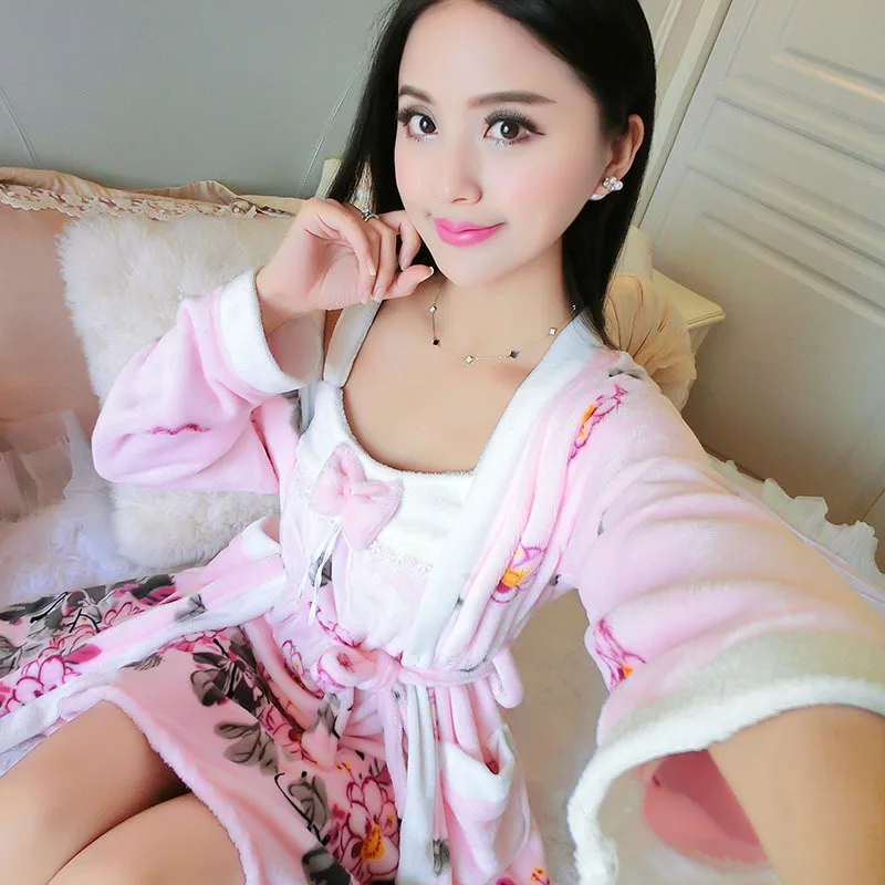 

Autumn & Winter Coral Velvet Pajamas Women Long Sleeve Spring And Autumn Flannel Sexy Nightgown Nightgown Two-Piece Set Bathrobe