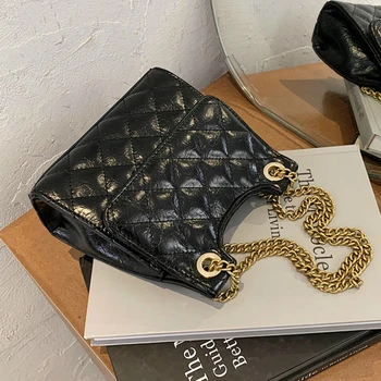 

Vintage Square Armpit bag 2020 Fashion New High quality PU Leather Women's Designer Handbag Travel Chain Shoulder Messenger Bag
