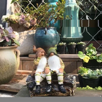 

Cartoon Painting Dwarf Art Sculpture Garden Character Little Man Statue Yard Balcony Figurines Home Furnishing Decor R4641
