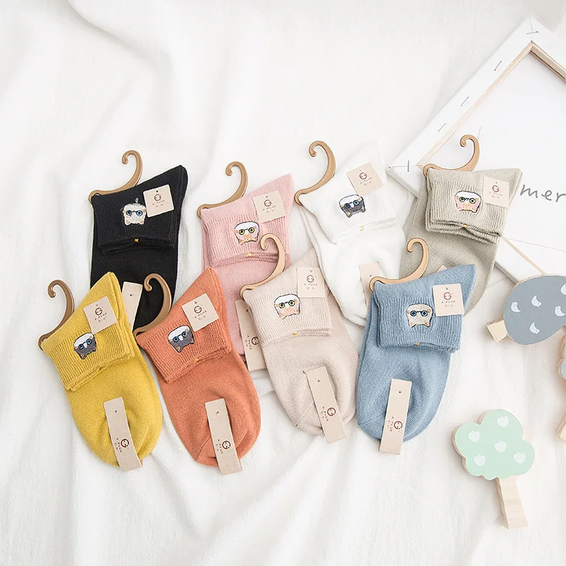 

high school of screw-type wind restoring ancient ways is the embroidery ms cat cotton socks students ship socks
