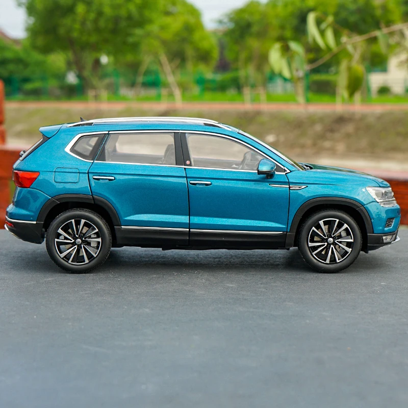 1:18 VW Tharu 2019 литые модели автомобилей из сплава игрушки металлические
