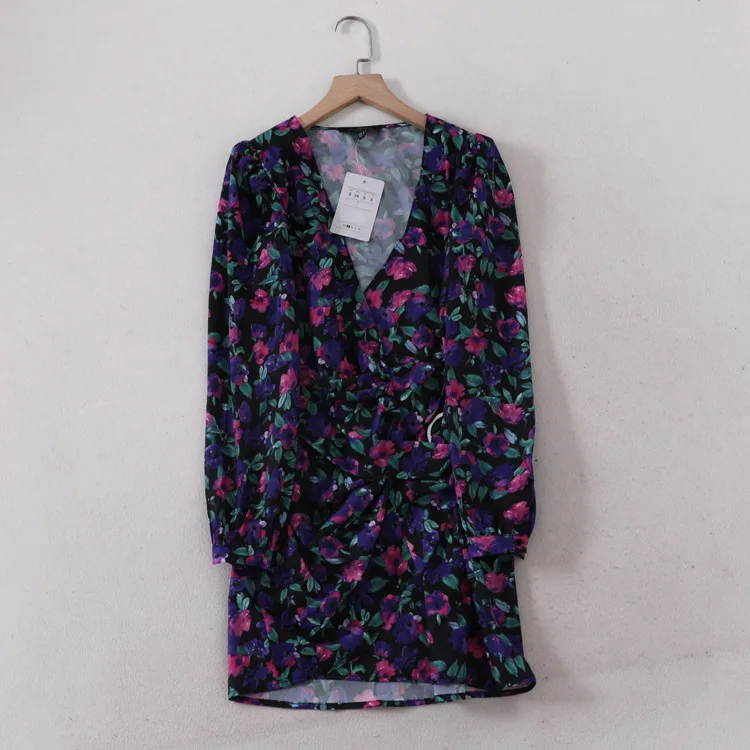 

A Generation of Europe And America Vintage V-neck Long Sleeve Slimming Pleated Decoration Floral Printed Dress Entity