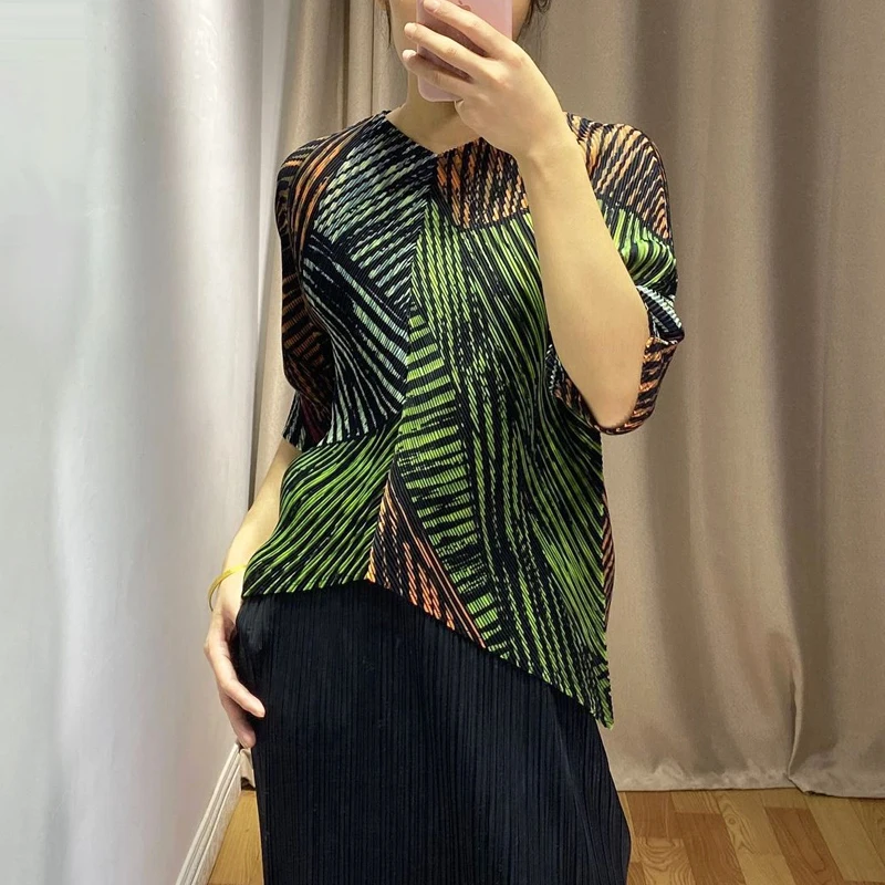 Changpleat, летняя коллекция, новинка, женские топы с принтом, футболка Miyak, плиссированная, модная, большой размер, необычный дизайн, рукав реглан, v-образный вырез, футболки