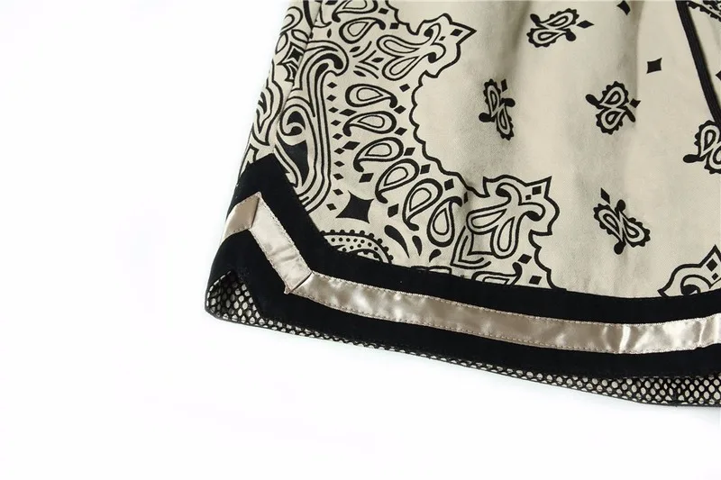 Mens Paisley Printed Hip Hop Loose Shorts Elastic Waist Sweat Shorts Casual Harajuku Drawstring Streetwear Sportswear Joggers