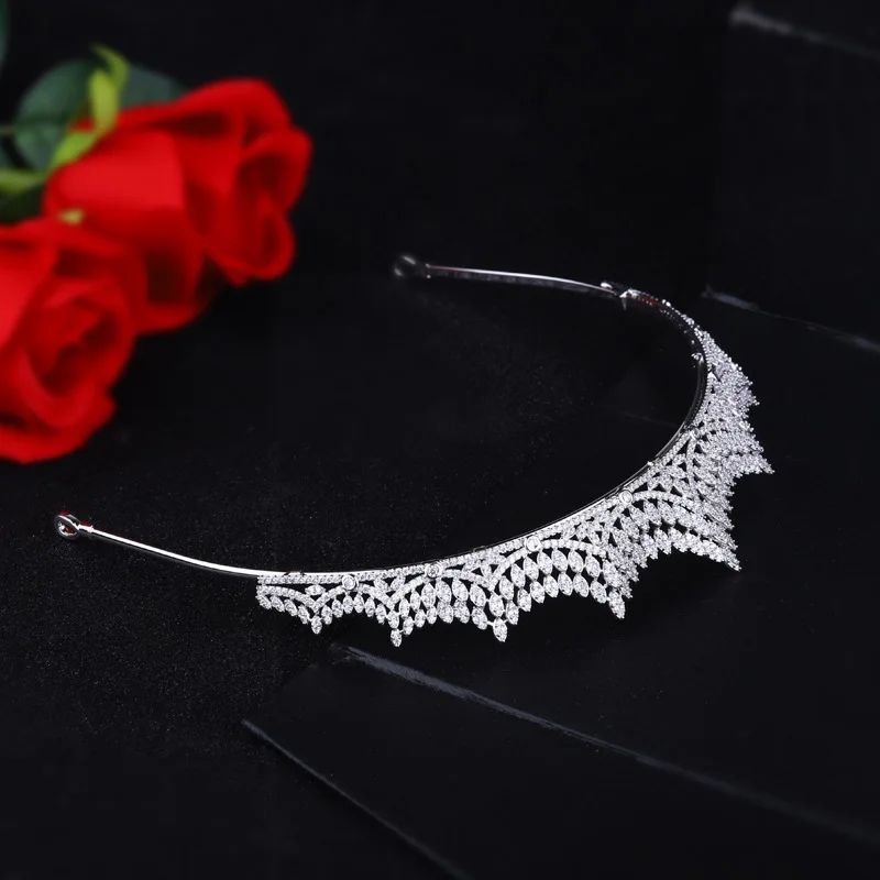 Стиль в европейском и американском стиле свадебных головной убор кругу проложен Микро Циркон Корона брак головной убор свадебное платье аксессуары