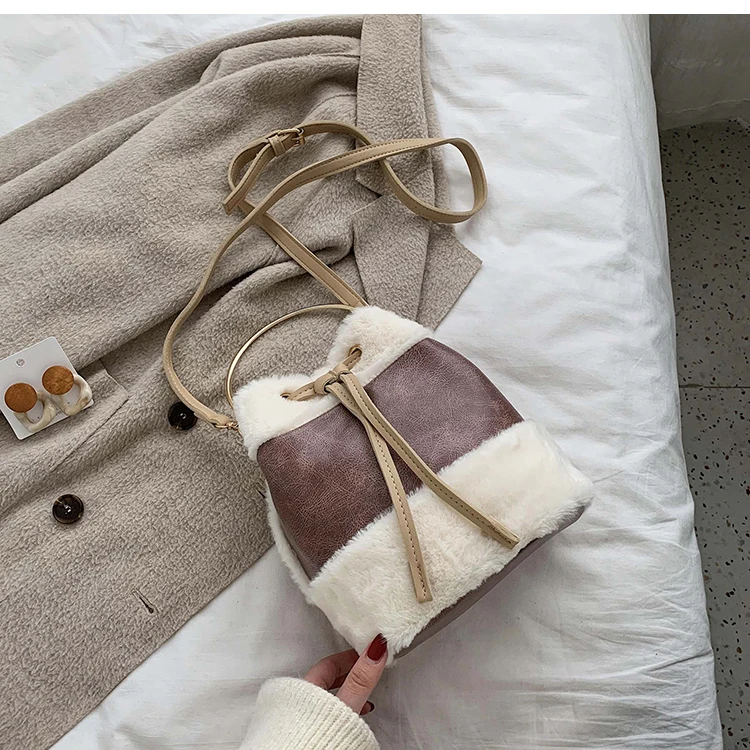 iVog New Arrival Everyday Female Small Crossbody Messenger Handbag Fur cc Geometric Fashion Bucket Bags for Women