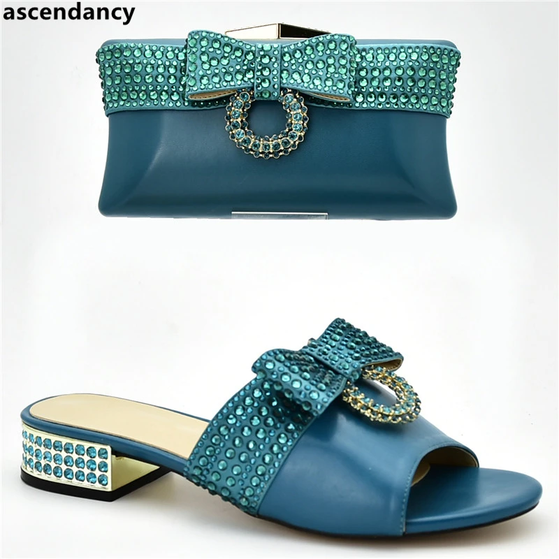 Модный комплект из женской обуви и сумочки в итальянском стиле; комплект из туфель и сумочки со стразами в нигерийском стиле