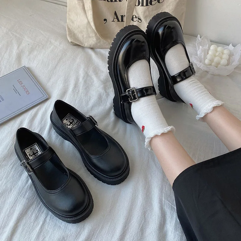 Lolita-zapatos de plataforma de zapatos Mary Jane de charol para mujer, calzado con hebilla, vestido de tirantes, negro, primavera y otoño, 8826N