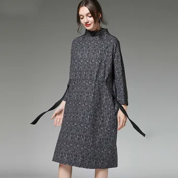 

[LANMREM] 2020 Spring New Products Fashion Loose Stand Collar Drawstring Slim Print Bottom Dress Female PA679