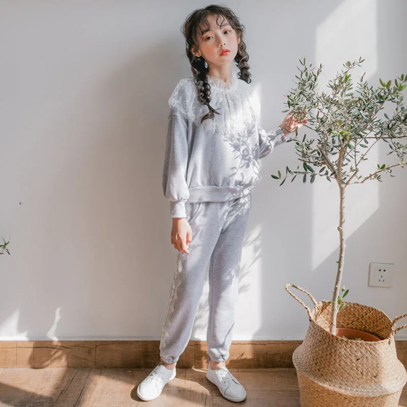 

Girls Autumn Lace Casual Clothing Set Baby Girls Doll Collar Sweatshirt and Pants Two Piece Set Kids Sport Clothing Set