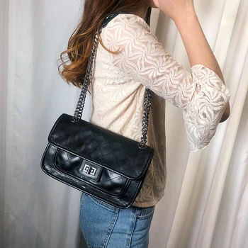 

Bag female 2020 new fashion rhombus chain bag shoulder messenger lock small square bag large capacity stray bag handbags women's