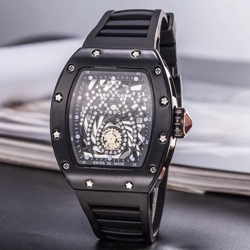 

2019 Quartz watch with automatic date men, casual watch, waterproof rubber, stainless steel, gold and silver diamond watch