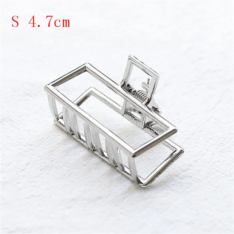 B S silver Women Girls Geometric Hair Claw Clamps Hair Crab Moon Shape Hair Clip Claws Solid Color Accessories Hairpin Large/Mini Size - Цвет: B S silver