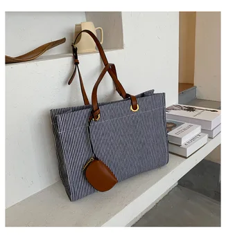 

Canvas bag large capacity Square Bag 2020 Spring and Summer New Women's Fashion Handbag Girl Messenger bag Popular Shoulder Bag
