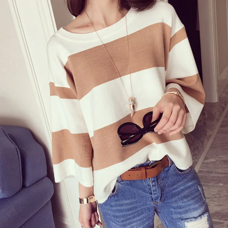 

2019 Women Fashion Three Quarter Sleeve Floral Printed Round Neck Loose T-Shirt