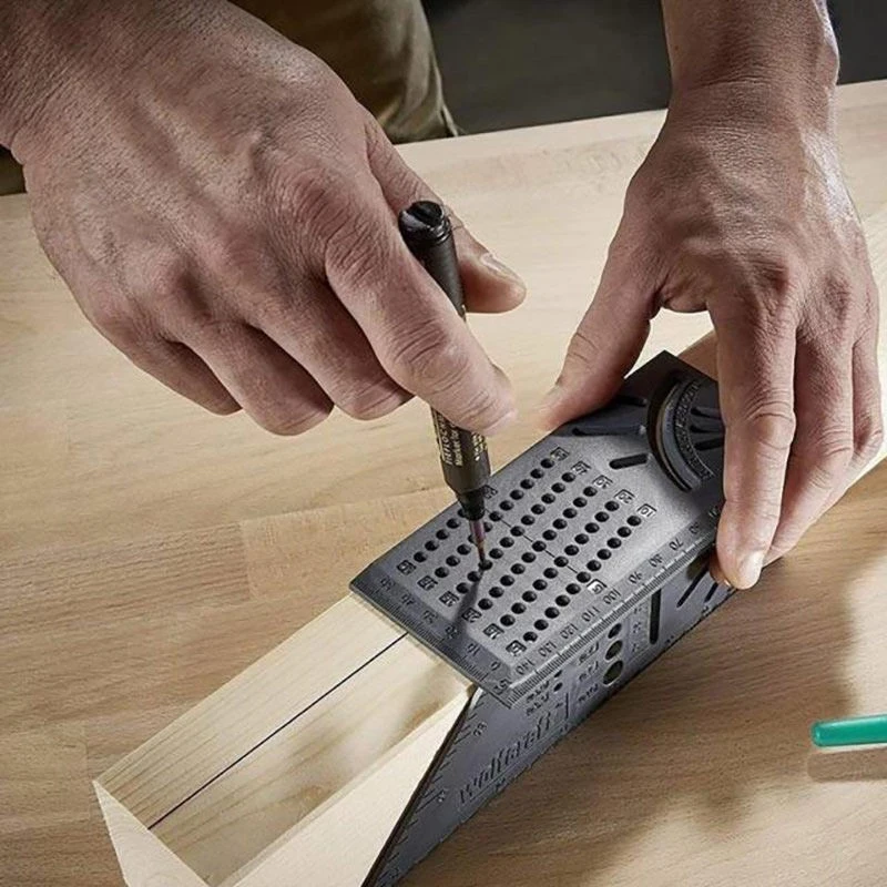 Прибор плотника. Столярный инструмент. Угольник транспортир плотницкий. Столярный набор инструментов pinie case1pdpfw. Рейсмус разметочный столярный.