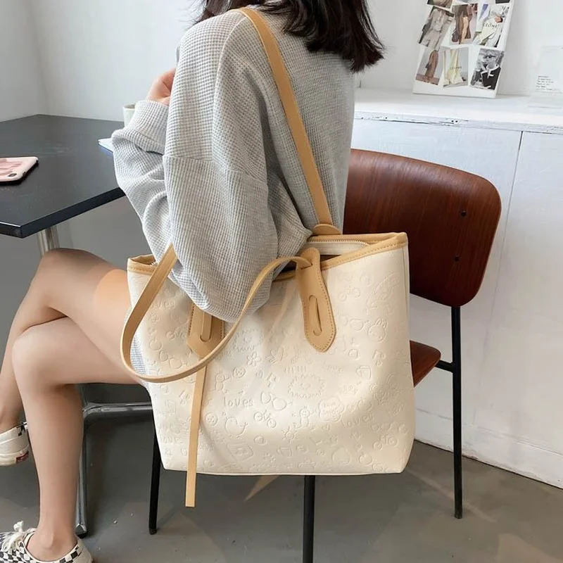 Large-capacity Handbag Female Summer 2021 New Trendy Fashion One-shoulder Underarm Bag Net Red Casual Ins Portable Tote Bag