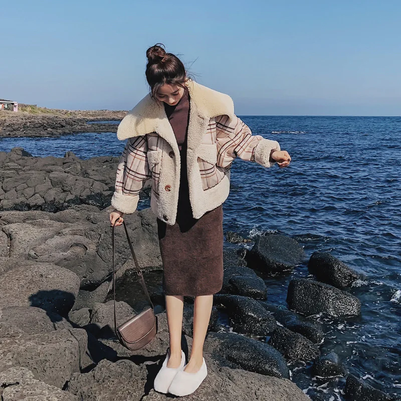 

2019 Autumn And Winter New Style Short-height Loose Thick Retro plus Velvet Woolen Plaid Lambs Wool Short Coat Women's