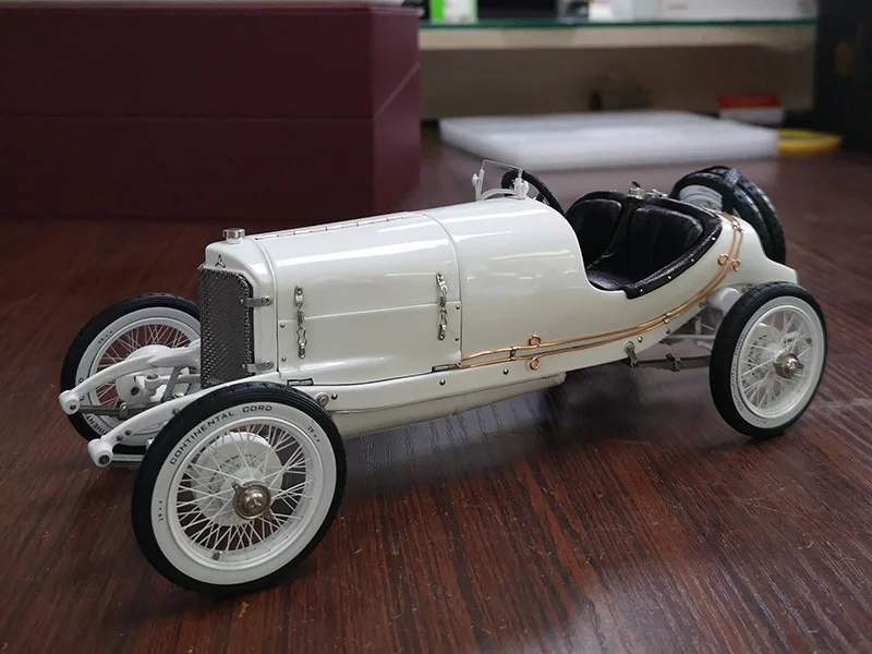Супер редкий тонкий 1/18 литой металл Специальная цена 1924 M-206 классическая модель автомобиля домашний дисплей Коллекция игрушек для детей - Цвет: M 206