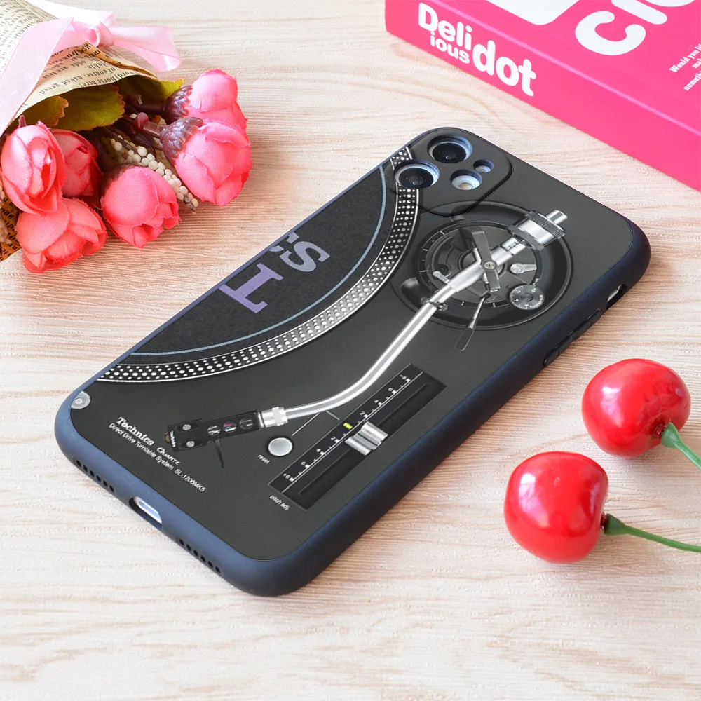 Мягкий матовый чехол для iPhone Technics Dj с принтом старой школы Apple | Мобильные