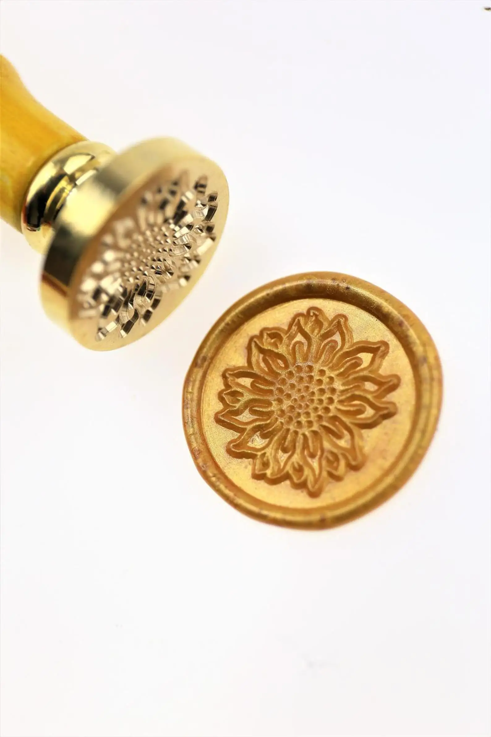 Wax Seal Stamp 1pcs Sunflower wax seal stamp/ wax sealing kit /Custom