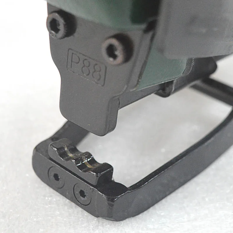 공압 팜 쿠션 건은 200pcs 소파 쿠션 고정 기계에 못을 박을 수 있습니다 전문 고정 매트리스 쿠션 건 1pc