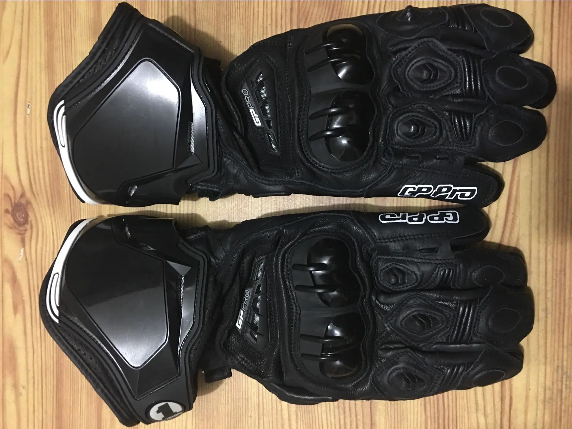 

Alpine GP Leather Black Motorcycle Leather Gloves Road Motorbike Racing Riding Track