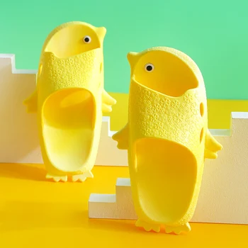 

Children's Slippers Summer Designer Cartoon Penguin Boys Bathroom Antiskid Soft Sole Home Slippers Gilrs Novelty Indoor Pantufa