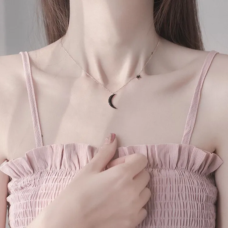 

Korean Style CHIC Black And White with Pattern Moon And Stars Necklace Women's Normcore Style Star Moon Choker Online Celebrity