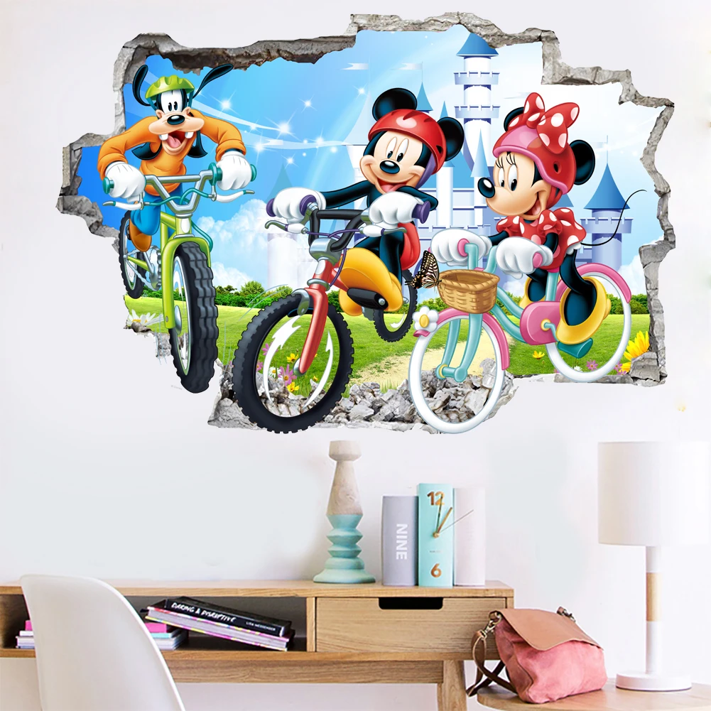 Topolino, Minnie, Plutone e Paperino, Minnie Topolino Paperino, Minnie