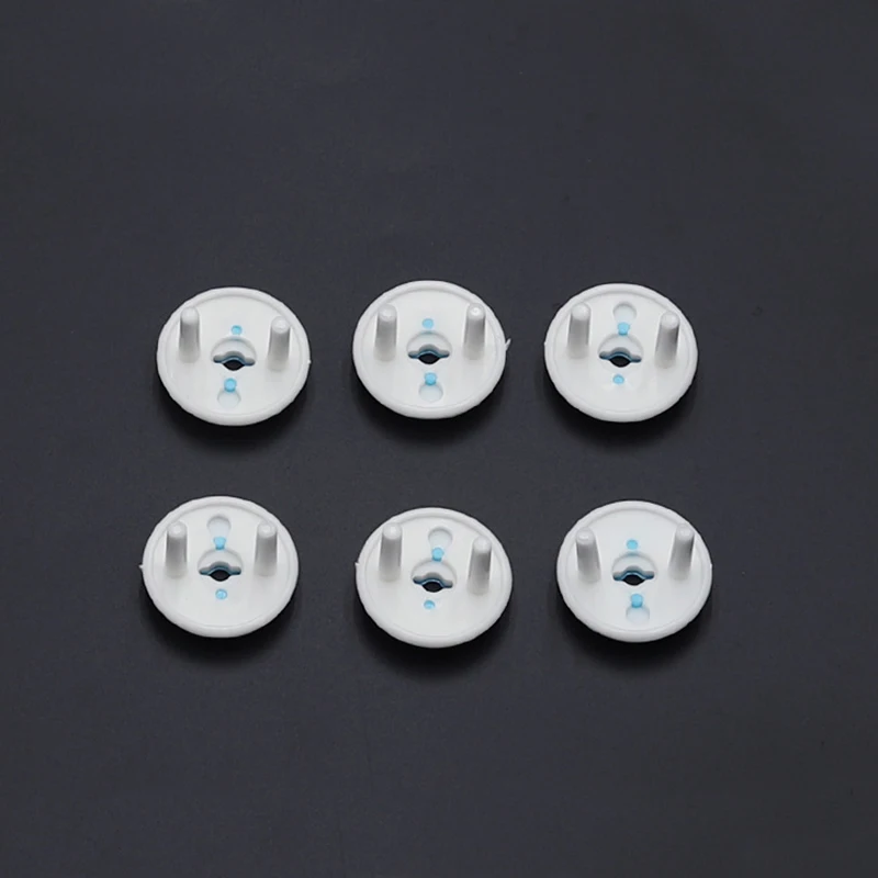 7pcs/set Socket Protector Baby Electrical Safety EU Power Outlet Protector Cover Anti-electric Shock Plugs Safety Guard Locks