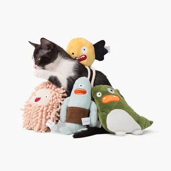 

Funny Cuddling Chasing Irresistible Stimulating Soft Plush Boredom Relief Interactive Catnip Filled Cat Toy