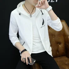 Летняя мужская одежда с капюшоном с перьями, защита от солнца, пылезащитная куртка, модная подростковая одежда в Корейском стиле, облегающая Мужская Уличная Солнцезащитная одежда, S