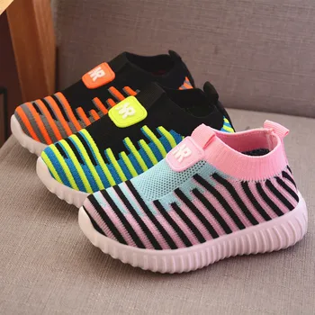 

2020 Spring Children Casual Shoes for Small Boys Toddler Girls Running Shoes Casual Flying Woven Breathable Soft Bottom Sneakers