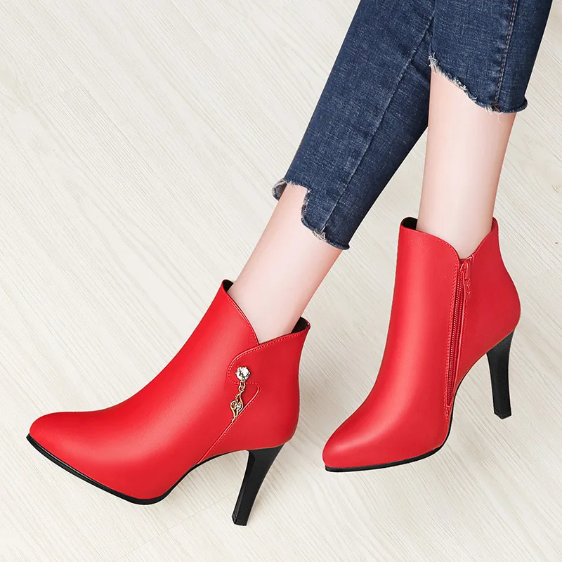

Short Boots Women's 2019 New Style Winter Shoe High-Heel Fashion Boots Ankle Boots Thin Heeled Martin Boots Gucci Tianlun 9151