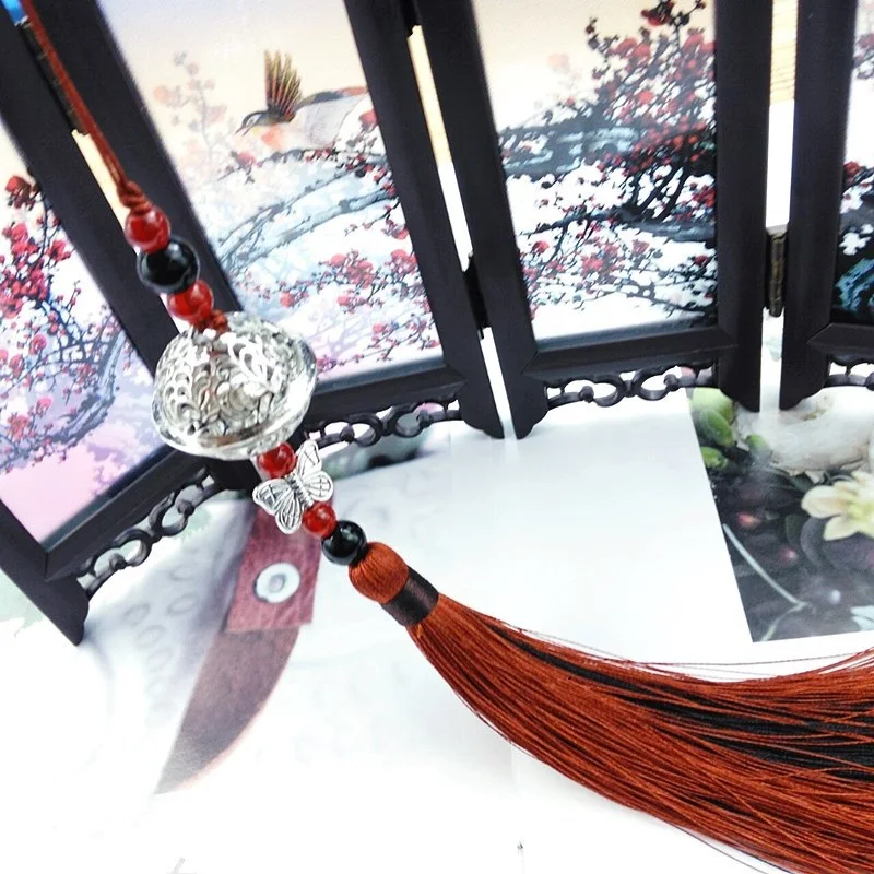 2 шт Jingle Bell бабочка кисточки кулон ювелирные подвески для самостоятельного изготовления декоративное искусство аксессуары для одежды сумка ключ украшение с кисточкой - Цвет: Light coffee
