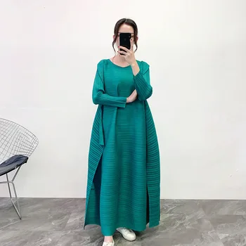 

Korea Solid Color O-neck Pleated Women Dress 2020 New Spring Casual Loose Temperament Vent Hem Pleated Dress Female PC886