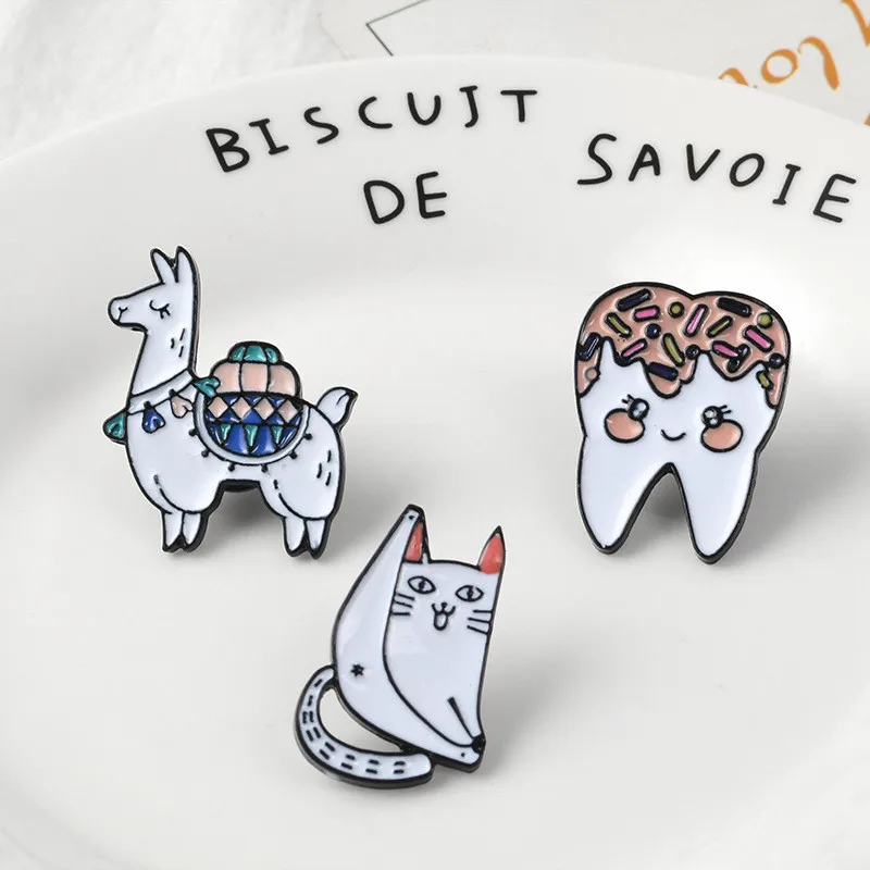 Kawaii мультфильм животное Эмаль Булавка дети из альпаки овечий симпатичный значок Бабочка застежка подарок свитер нагрудные сумки украшения унисекс ювелирные изделия