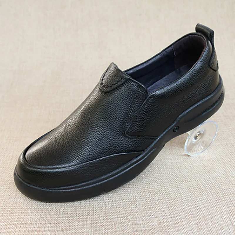 New Men Flats European Solid British Style Black Italian Italy Slip On Casual Runway Luxury Designer Brand Comfort Summer