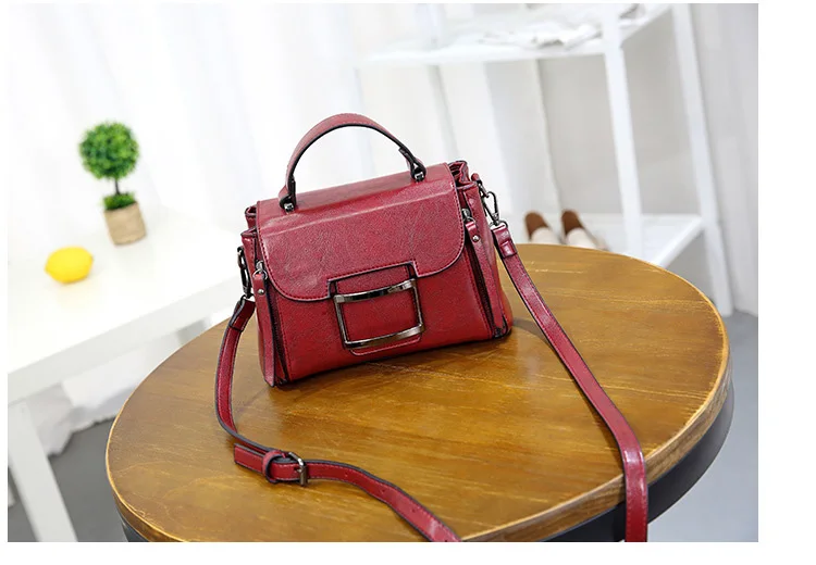 iqh Quality Womens Soft Oil Leather Handbags Female Vintage Crossbody bags for Women 2019 Black Tassel Shoulder Tote Lady Purse (13)