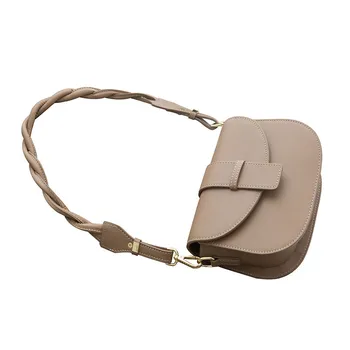 

Twist Portable Saddle Bag Fashion Cowhide Leather Cross-body Shoulder Small Bag 2020 New Foreign Air Small Bag