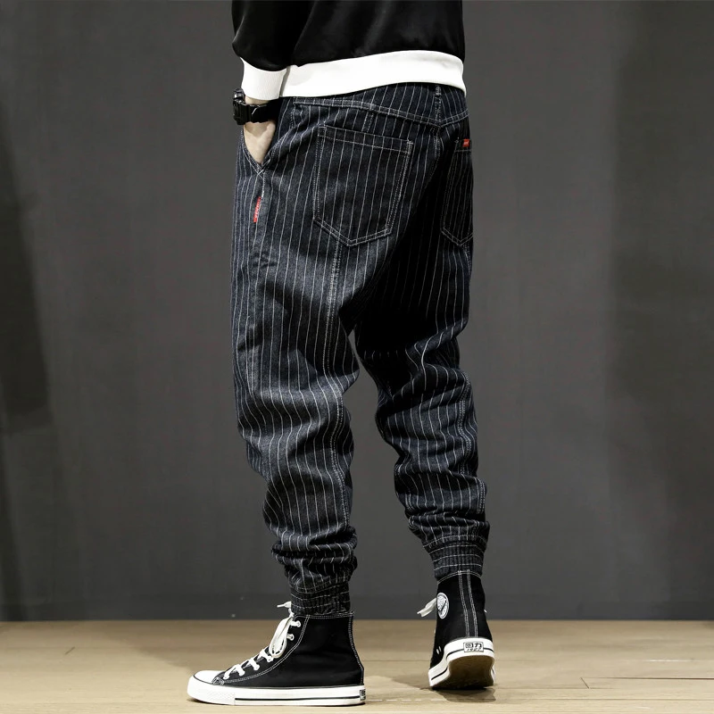 Japanese Style Fashion Men Jeans Vintage Designer Stripe Casual Cargo Pants Men Harem Trousers Loose Fit Hip Hop Joggers Pants