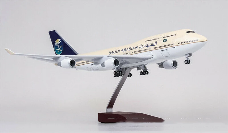 1/150 Смола Саудовской Аравии модель самолета Boeing B747-400 47 см светодиодный свет Passanger самолет W свет и колеса литой под давлением пластиковый самолет
