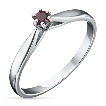 

A ring of silver with garnet e0601kts12154300
