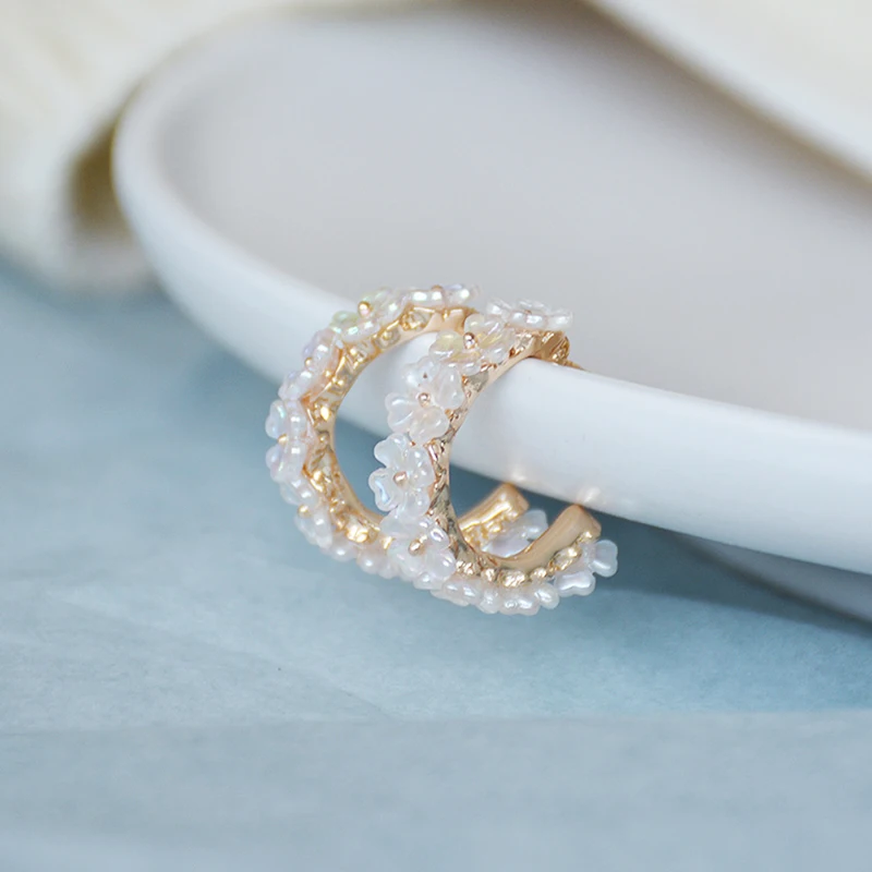 

Romantic Shell Flowers C Stud Earrings for Women Top Designer Luxury Creativity High Quality Jewelry S925 Needle Wedding Party