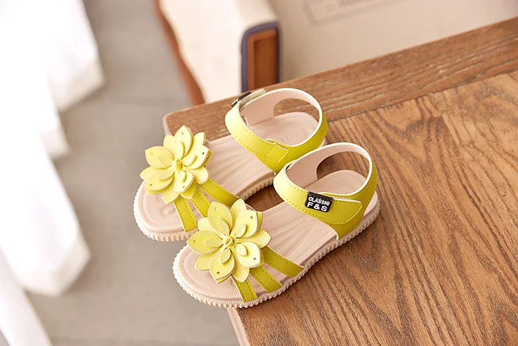 JGSHOWKITO Girls Sandals Fashion Brand Soft Kids Beach Sandals With Flowers Sweet Princess Children Floral Sandals High Quality