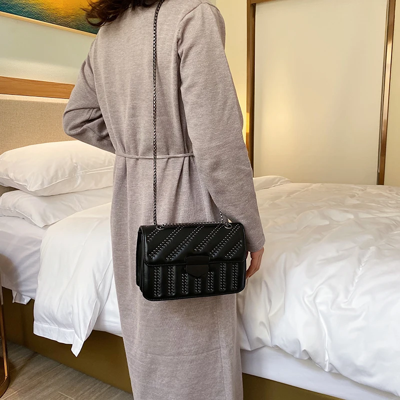 Small PU Leather Crossbody Bags For Women Rivets Designer Chain Shoulder Messenger Bag Female Travel Handbags
